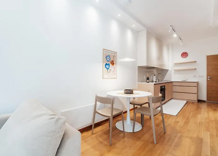 11 By In Apartament *